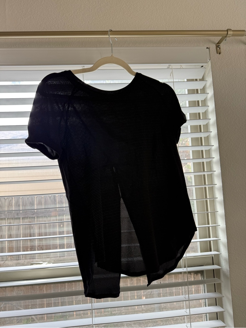 lululemon athletica Black Short Sleeve Mesh Tee